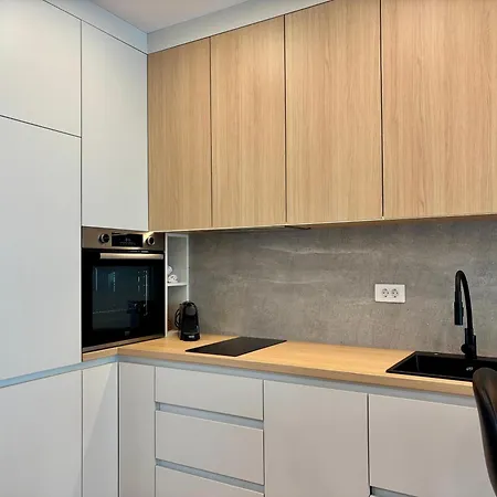 No 208 Lebada Bucharest