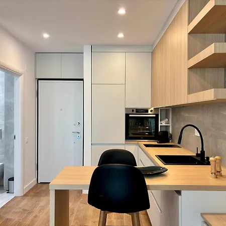 No 208 Lebada Apartment